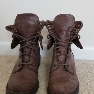 BOC brown lace boots 9.5